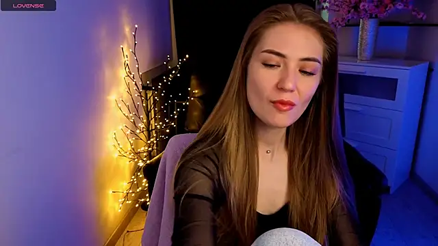 Adelyna Bird online show from May 2026 06:41:01 AM