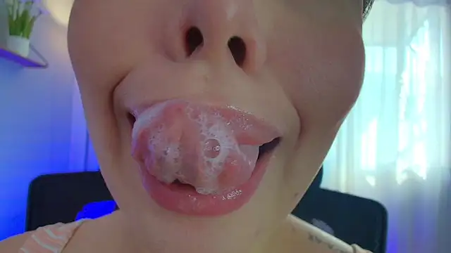 lisbet21x online show from February 2025 02:37:01 PM