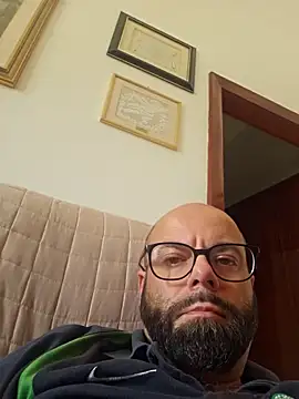 Snapshot of Dolceporco19 chatting on October 2025 01:12:02 PM Dolceporco19 online show from October 2025 01:12:02 PM