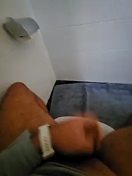 Snapshot of Dolceporco19 chatting on November 2025 09:34:01 AM Dolceporco19 online show from November 2025 09:34:01 AM