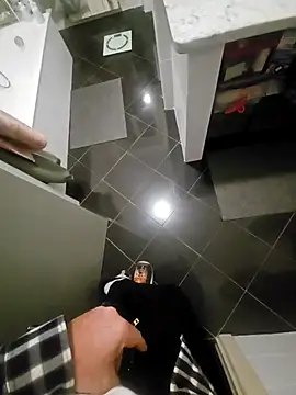 Snapshot of Dolceporco19 chatting on February 2026 05:23:02 PM Dolceporco19 online show from February 2026 05:23:02 PM