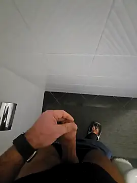 Dolceporco19 online show from March 2026 05:08:01 PM