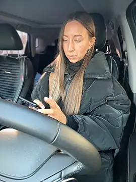 EvaCatt online show from December 2024 05:36:01 AM