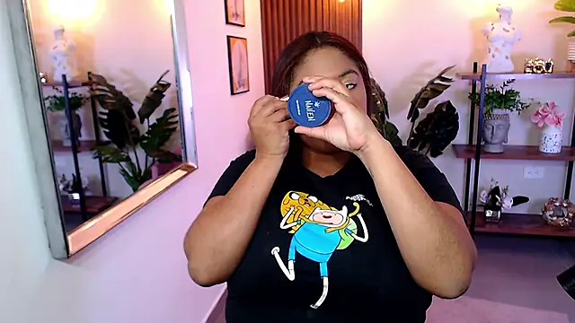 Snapshot of Kenya--Buhle chatting on January 2025 11:11:01 AM Kenya--Buhle online show from January 2025 11:11:01 AM