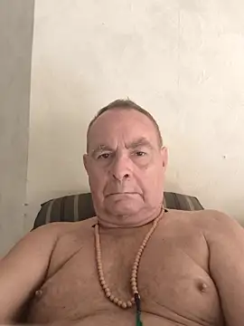 Snapshot of Carl4you chatting on October 2025 11:40:01 AM Carl4you online show from October 2025 11:40:01 AM