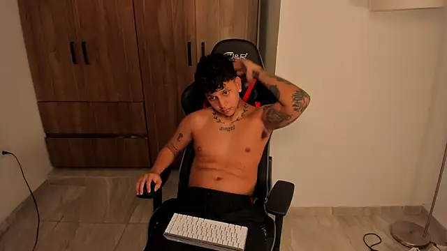 Snapshot of Jake_simons chatting on November 2025 11:09:02 AM Jake simons online show from November 2025 11:09:02 AM