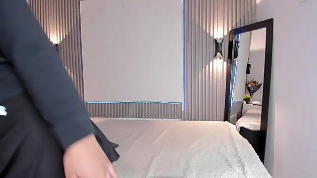 Snapshot of Zafiiraa chatting on December 2025 11:58:02 AM Zafiiraa online show from December 2025 11:58:02 AM