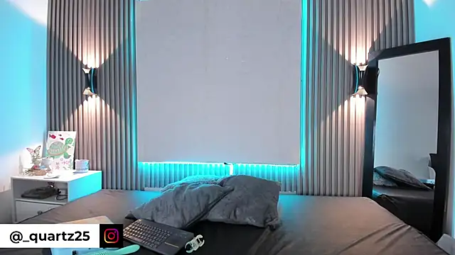 Snapshot of Zafiiraa chatting on March 2026 01:44:01 PM Zafiiraa online show from March 2026 01:44:01 PM