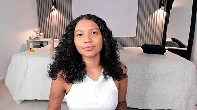 Zafiiraa online show from May 2026 03:45:02 AM