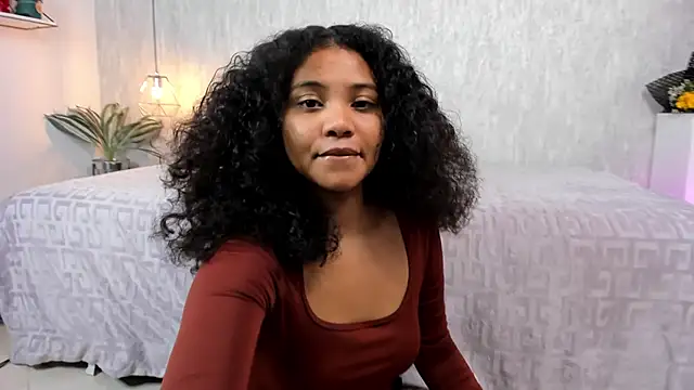 Zafiiraa online show from May 2026 04:19:01 AM
