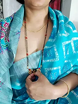 Snapshot of Indian_desi_wife chatting on December 2024 08:26:02 PM Indian desi wife online show from December 2024 08:26:02 PM