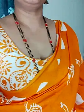 Snapshot of Indian_desi_wife chatting on February 2026 02:43:01 AM Indian desi wife online show from February 2026 02:43:01 AM