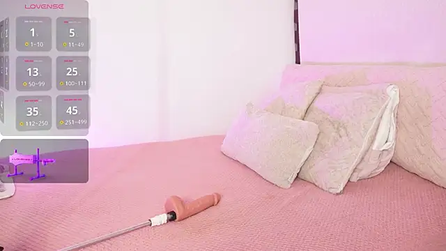 Snapshot of Alexxandra_12 chatting on September 2025 09:45:02 AM Alexxandra 12 online show from September 2025 09:45:02 AM