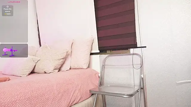 Snapshot of Alexxandra_12 chatting on October 2025 08:24:02 AM Alexxandra 12 online show from October 2025 08:24:02 AM