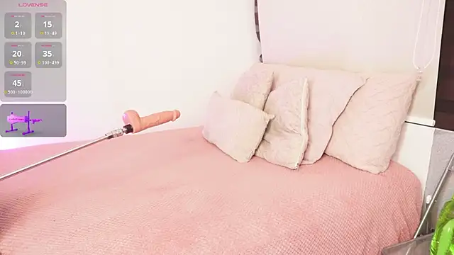 Snapshot of Alexxandra_12 chatting on October 2025 09:13:02 AM Alexxandra 12 online show from October 2025 09:13:02 AM