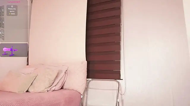 Snapshot of Alexxandra_12 chatting on January 2026 09:11:02 AM Alexxandra 12 online show from January 2026 09:11:02 AM