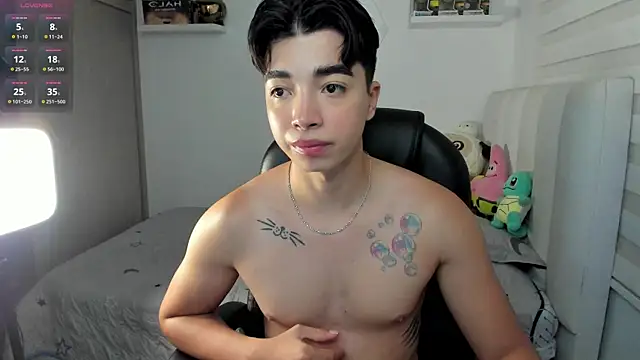 santy7v7 online show from November 2025 01:22:01 PM