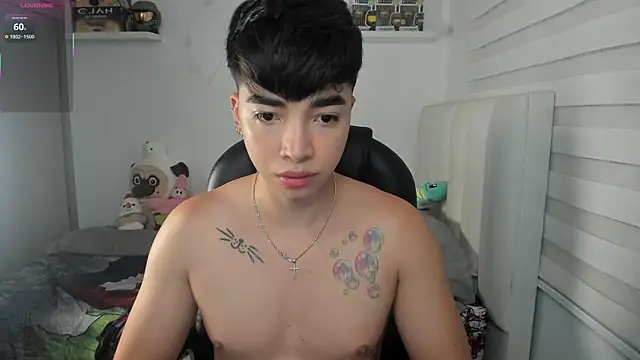 santy7v7 online show from February 2026 01:32:02 PM