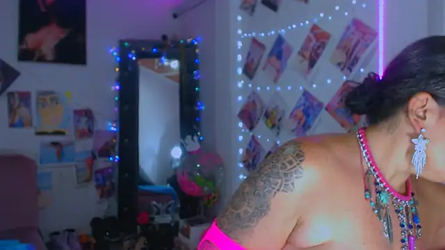 Snapshot of sweet_vanessa_22 chatting on September 2025 09:48:02 PM sweet vanessa 22 online show from September 2025 09:48:02 PM