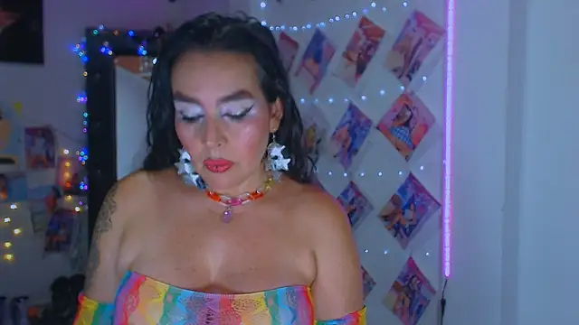 Snapshot of sweet_vanessa_22 chatting on October 2025 05:57:02 AM sweet vanessa 22 online show from October 2025 05:57:02 AM