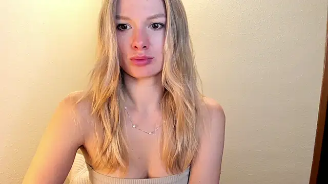 Annloveyou online show from December 2024 11:42:02 PM