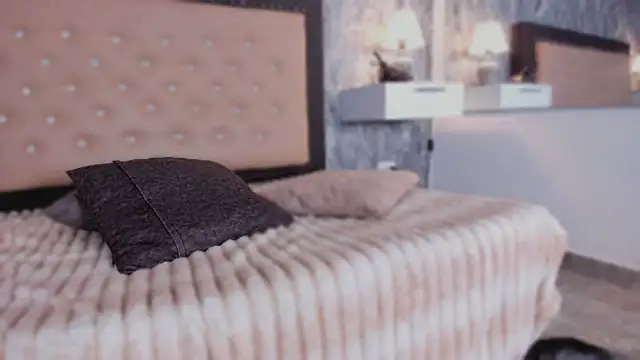 Lia sarahi online show from November 2025 11:53:01 AM