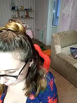 DienkaGreen online show from January 2025 10:25:02 AM