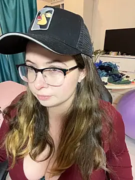 DienkaGreen online show from February 2026 02:04:02 PM