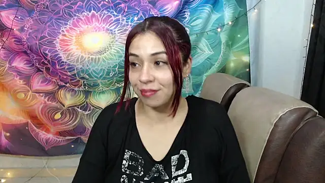 Snapshot of Alexxx_andr4 chatting on February 2025 03:32:01 AM Alexxx andr4 online show from February 2025 03:32:01 AM