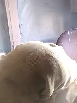 Wero4200 online show from November 2025 07:47:02 PM