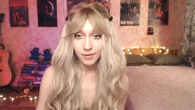 Friendly Ellie online show from January 2025 03:29:01 AM