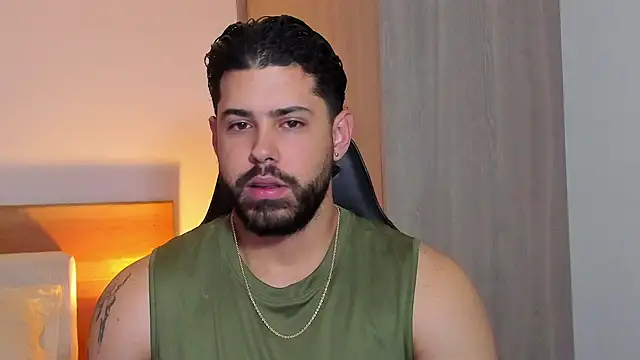 Justyn Torres online show from February 2025 12:02:02 PM