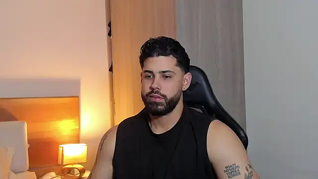 Justyn Torres online show from March 2025 04:22:02 PM