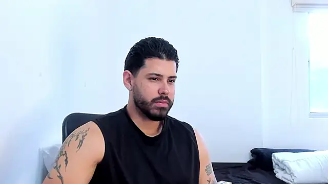 Snapshot of Justyn_Torres chatting on November 2025 11:54:02 AM Justyn Torres online show from November 2025 11:54:02 AM