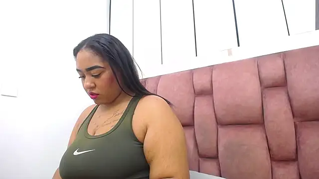 arianna pearl online show from July 2026 08:52:02 PM