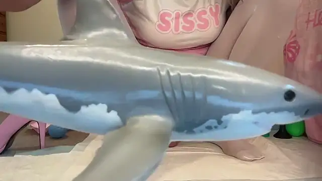 SindySissyShow online show from April 2026 06:47:01 PM