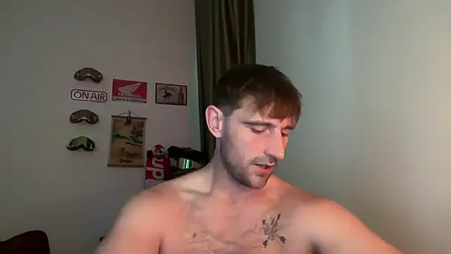 Snapshot of lukegunn chatting on March 2026 12:45:01 AM lukegunn online show from March 2026 12:45:01 AM