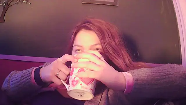 Angelk43 online show from December 2025 06:42:02 AM