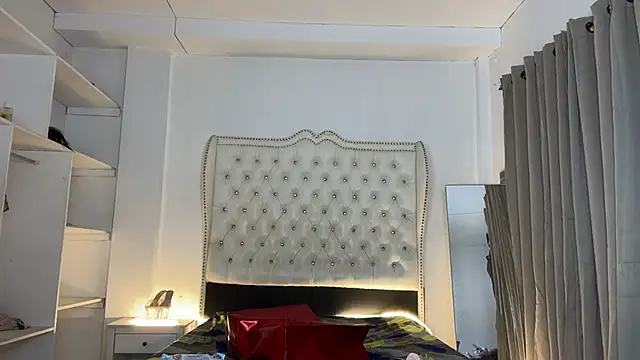 Maria wilton online show from March 2025 01:11:01 AM