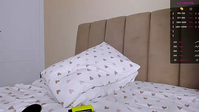 Snapshot of mayWaya chatting on February 2026 11:39:02 AM mayWaya online show from February 2026 11:39:02 AM