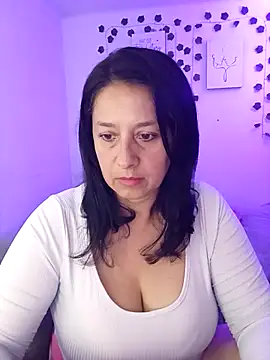 camilalatti online show from February 2025 12:27:02 AM