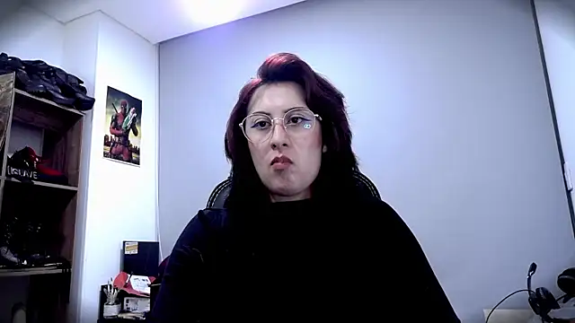 Snapshot of Scarlett_Sen chatting on May 2026 03:08:02 PM Scarlett Sen online show from May 2026 03:08:02 PM