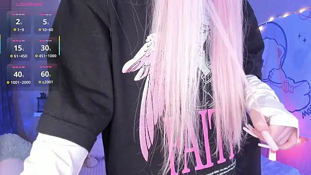 Misty Shadow online show from April 2026 11:11:02 PM