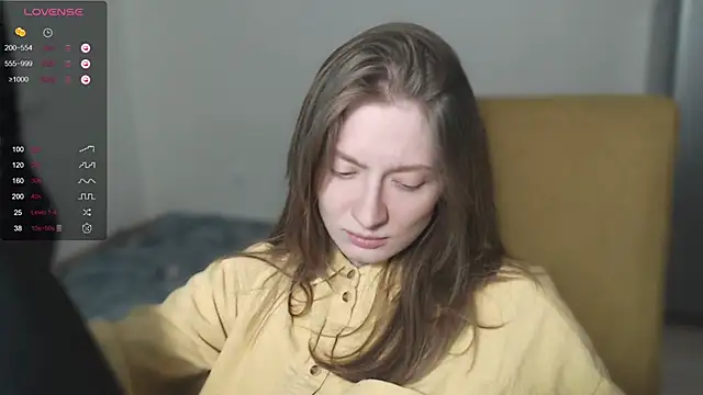 Snapshot of mollytuck chatting on December 2024 05:01:01 PM mollytuck online show from December 2024 05:01:01 PM