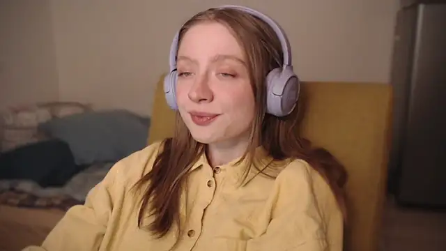 Snapshot of mollytuck chatting on December 2024 01:54:01 PM mollytuck online show from December 2024 01:54:01 PM