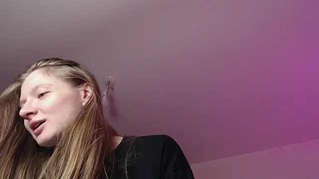 Snapshot of mollytuck chatting on February 2025 06:30:02 PM mollytuck online show from February 2025 06:30:02 PM