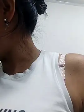 hanna girl21 online show from February 2026 07:32:02 PM