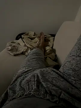 Snapshot of MAHKE12 chatting on October 2025 10:29:02 PM MAHKE12 online show from October 2025 10:29:02 PM