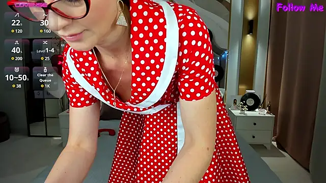 annasimonsj online show from February 2025 12:41:02 AM