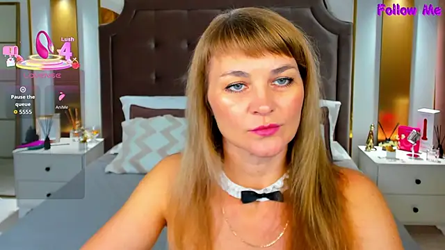 annasimonsj online show from October 2025 12:52:01 AM